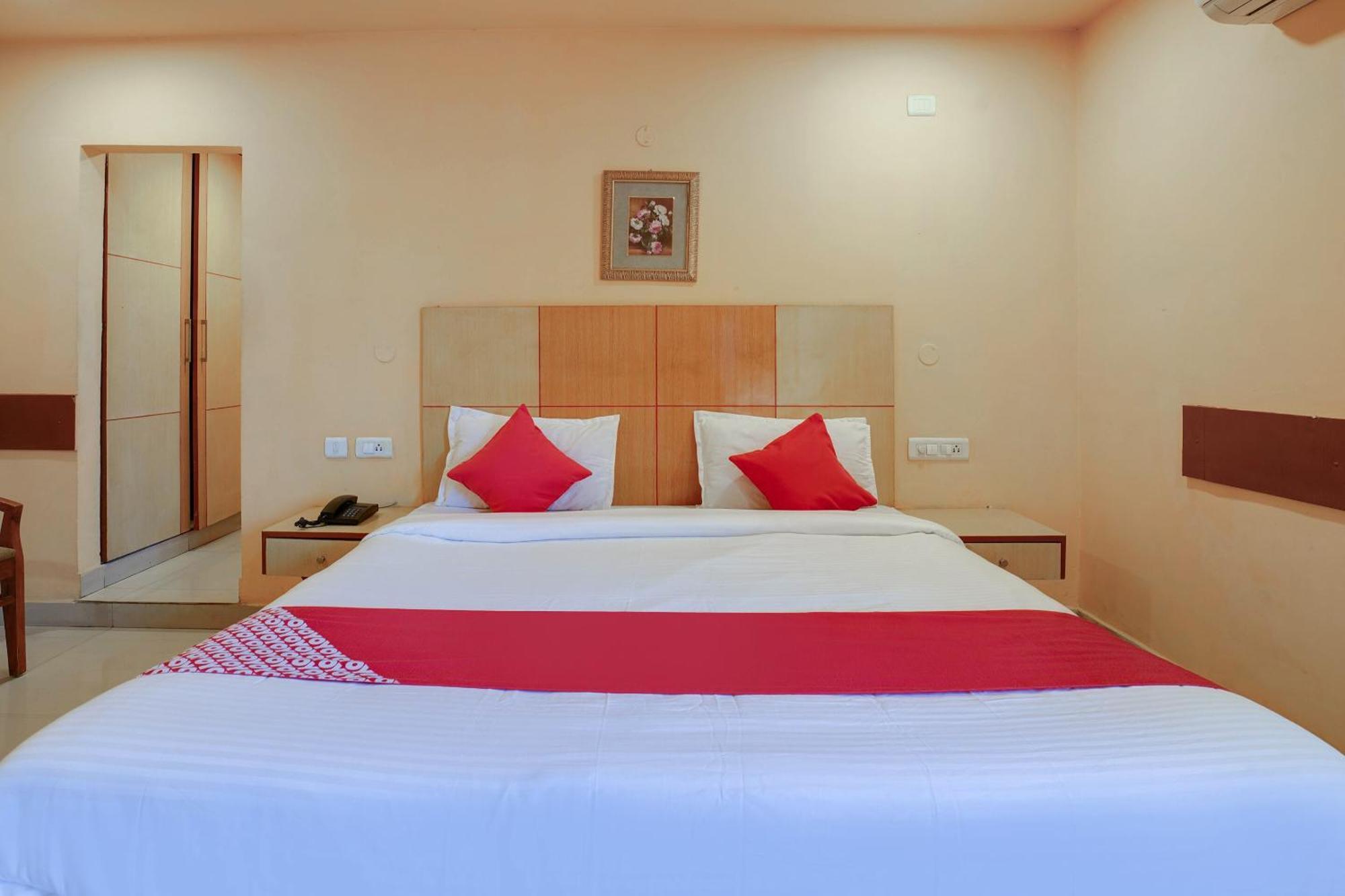 Hotel O Shanta Residency Lodge Sururnagar Extérieur photo