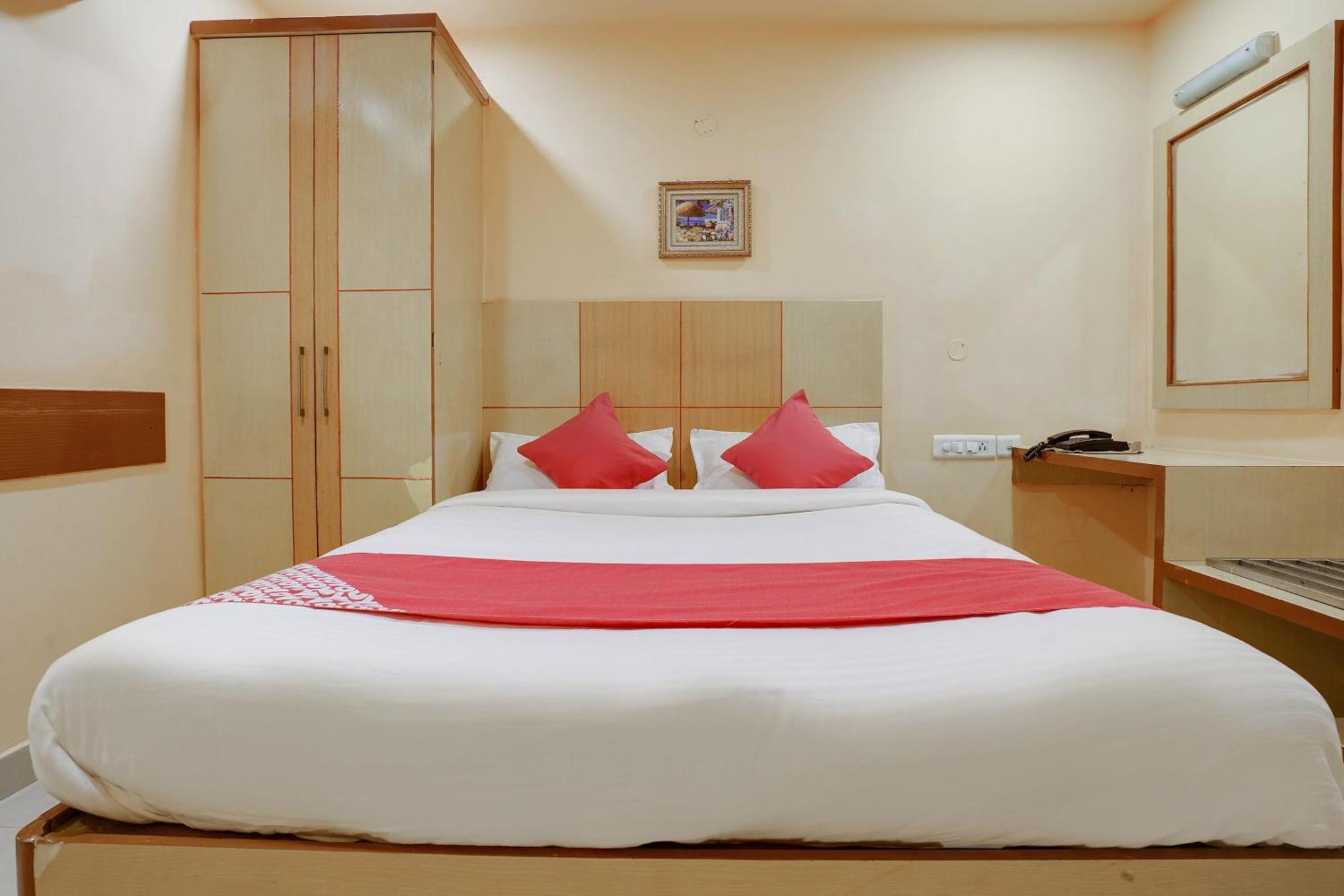 Hotel O Shanta Residency Lodge Sururnagar Extérieur photo